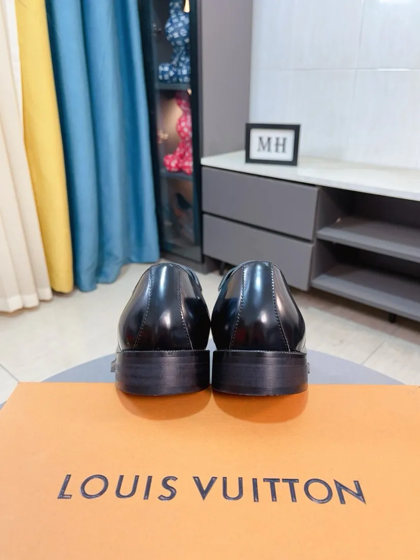 Men's men's shoes 💰520🌸🌸【LV Louis Vuitton】~ New product 🆕High-end original men's 🚹Business casual leather shoes, made of original cowhide open-edge bead fabric➕comfortable and soft cowhide lining➕cowhide insole, original LOGO rubber non-slip outsole. Code number: 38-44